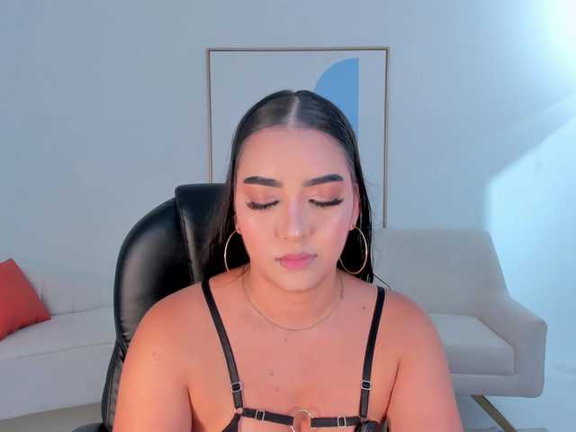 SophieLanne live cam on BongaCams