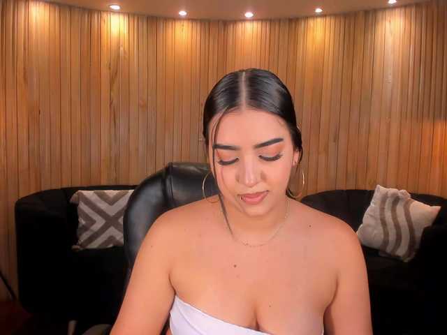 SophieLanne live cam