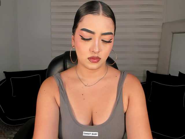 SophieLanne live cam on BongaCams