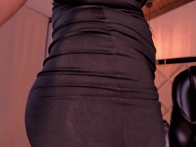 SophieLanne live cam on BongaCams