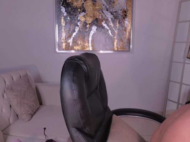 SophieLanne live cam on BongaCams