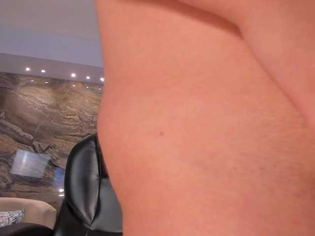 SophieLanne live cam on BongaCams