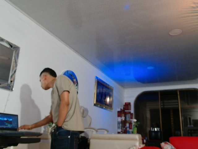 Brian-96, 25 y/o - Live Cam on BongaCams