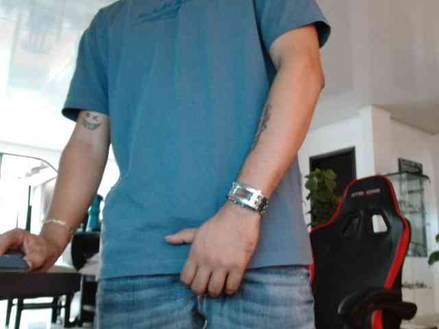 brian-96 Sex Cam Show