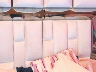 anisha-zambrano's Live Webcam