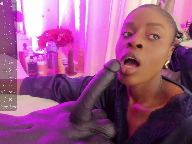 anisha-zambrano live cam on BongaCams