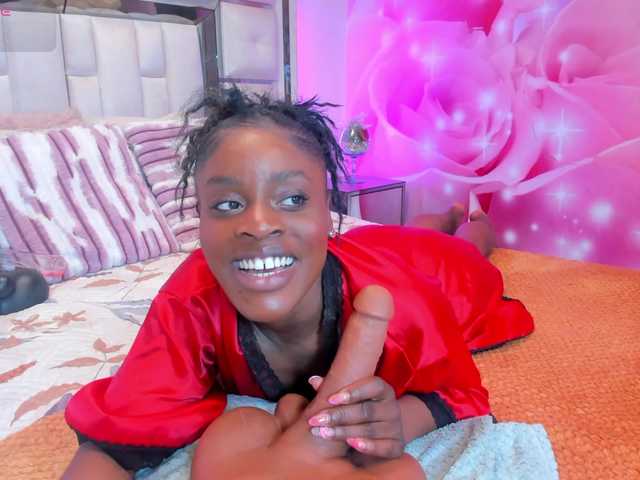 anisha-zambrano live cam on BongaCams