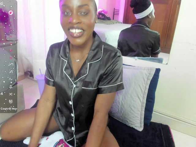 anisha-zambrano live cam on BongaCams