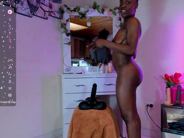 anisha-zambrano live cam on BongaCams
