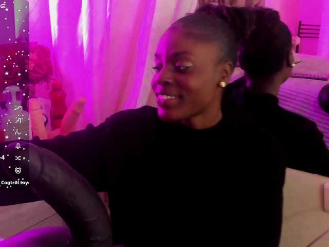 anisha-zambrano live cam on BongaCams