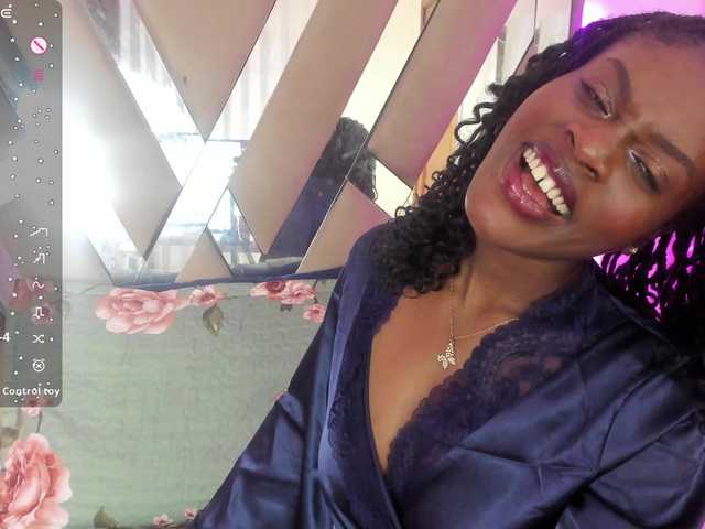anisha-zambrano live webcam show