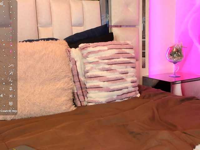 anisha-zambrano live cam on BongaCams