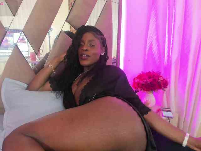 anisha-zambrano webcam