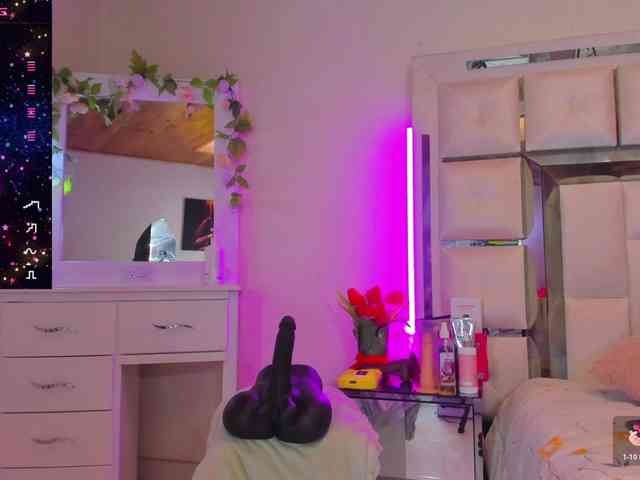 anisha-zambrano webcam