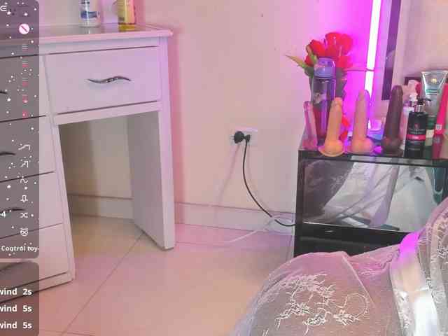 anisha-zambrano webcam