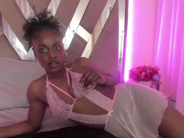 anisha-zambrano webcam