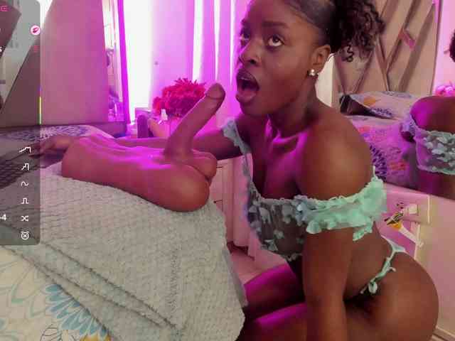 anisha-zambrano webcam