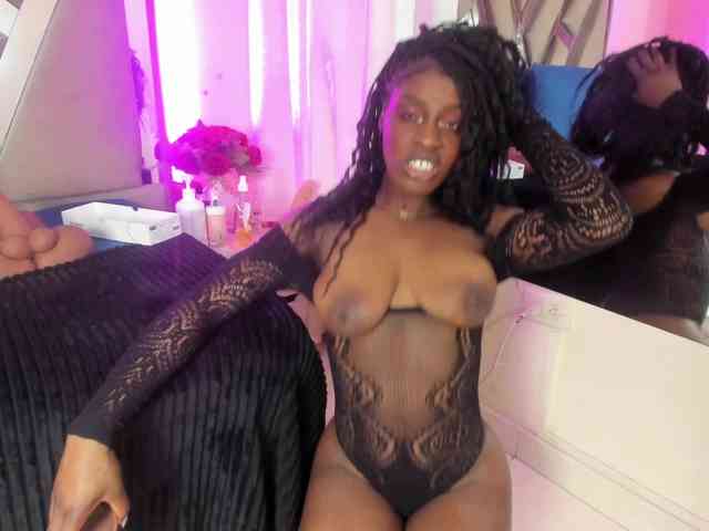 anisha-zambrano webcam