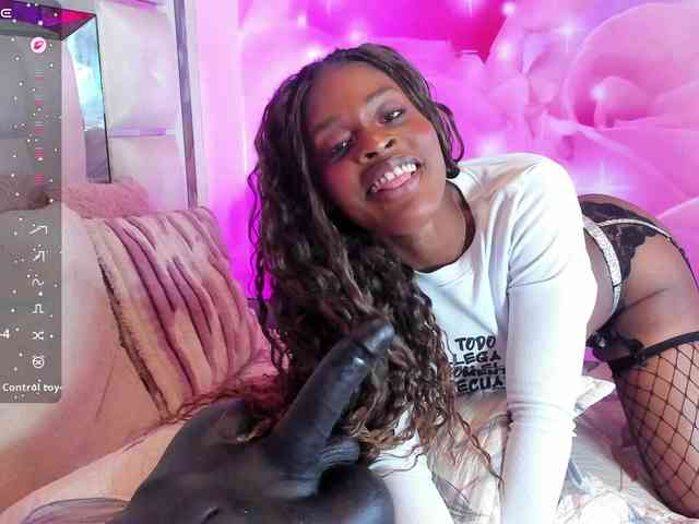 anisha-zambrano webcam