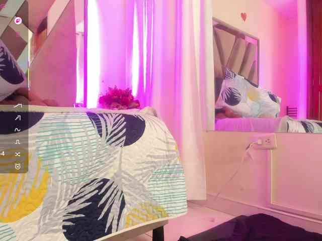 anisha-zambrano webcam