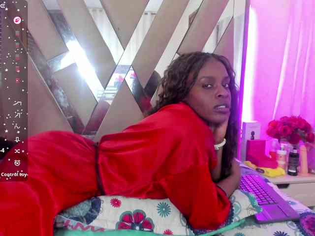 anisha-zambrano webcam
