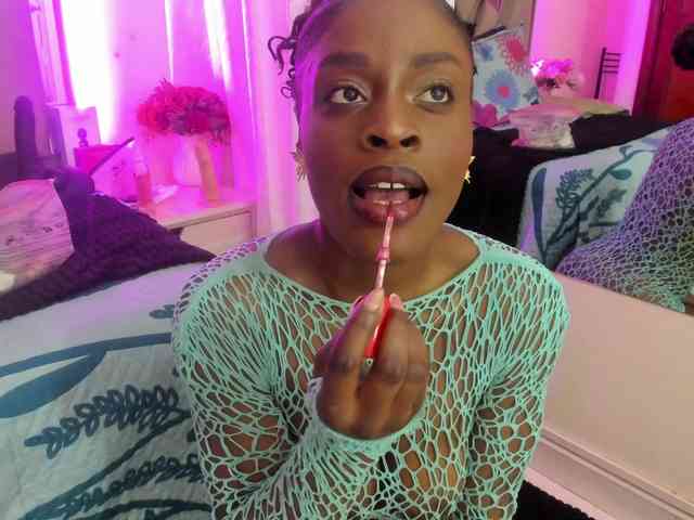 anisha-zambrano webcam