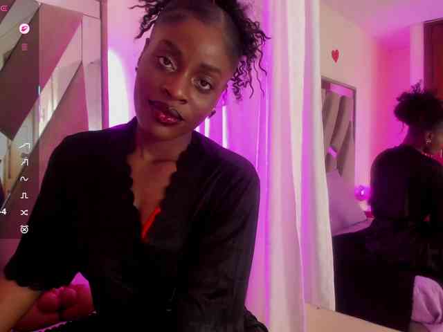 anisha-zambrano webcam