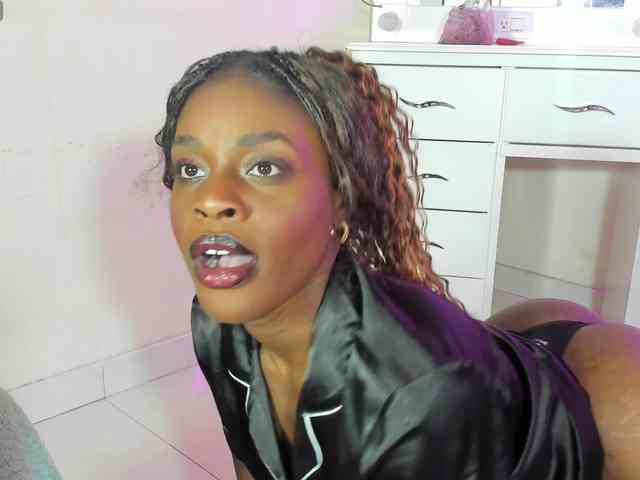 anisha-zambrano webcam