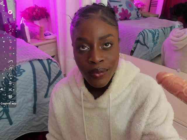 anisha-zambrano webcam