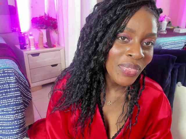 anisha-zambrano webcam