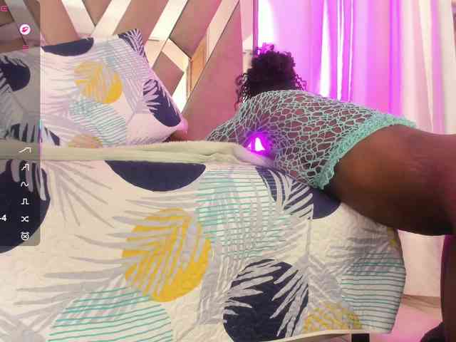 anisha-zambrano webcam