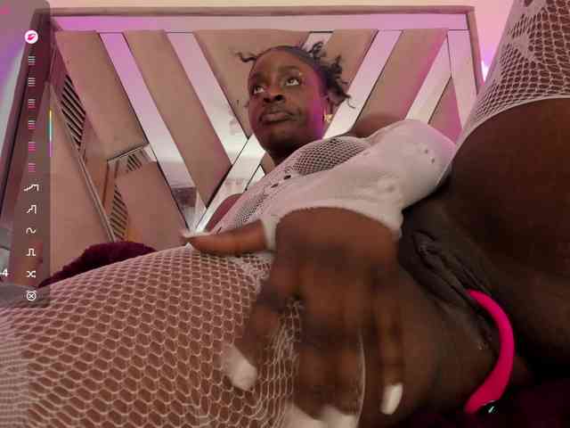 anisha-zambrano webcam