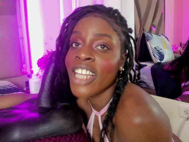 anisha-zambrano webcam