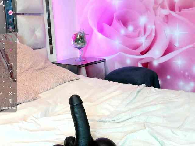anisha-zambrano webcam