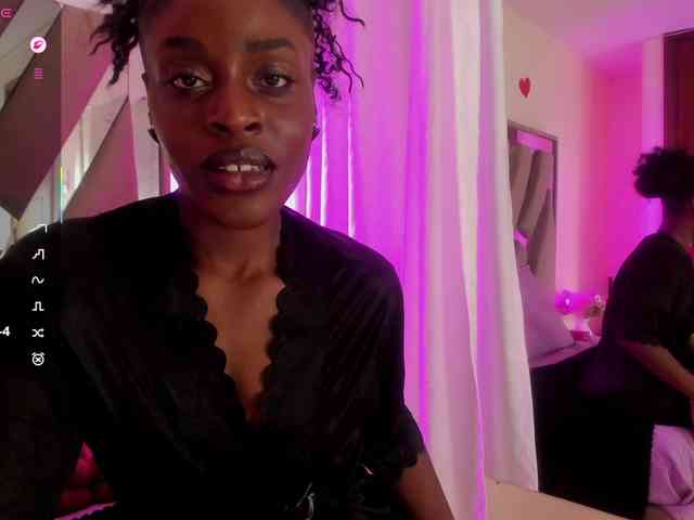 anisha-zambrano webcam