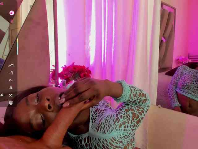 anisha-zambrano webcam
