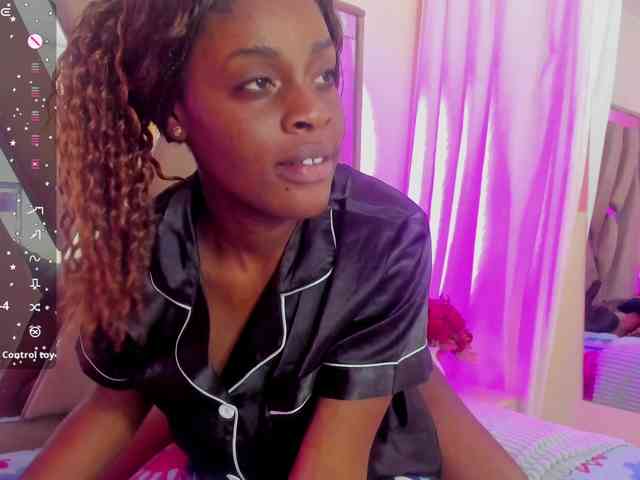 anisha-zambrano webcam