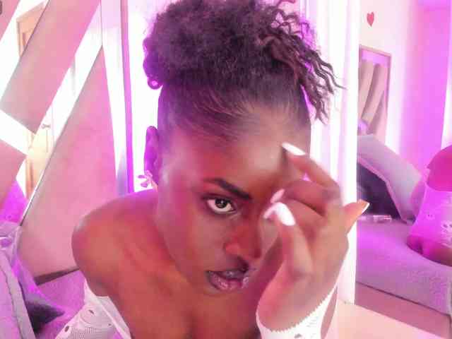 anisha-zambrano webcam