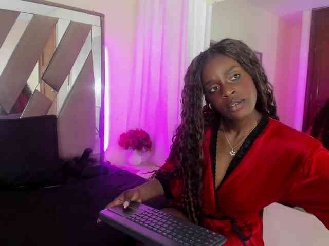 anisha-zambrano webcam