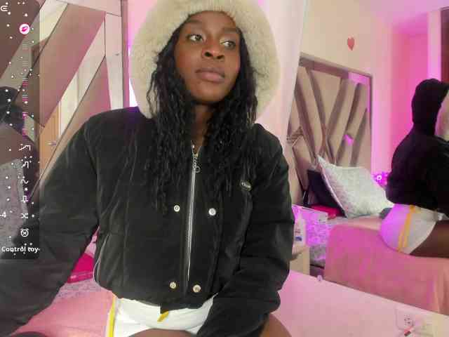 anisha-zambrano webcam