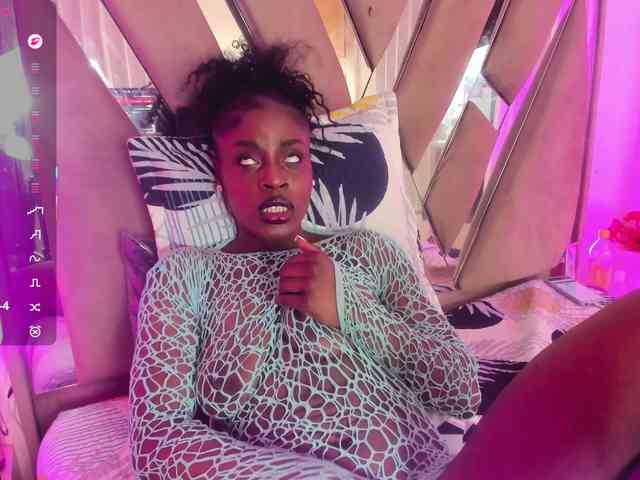 anisha-zambrano webcam