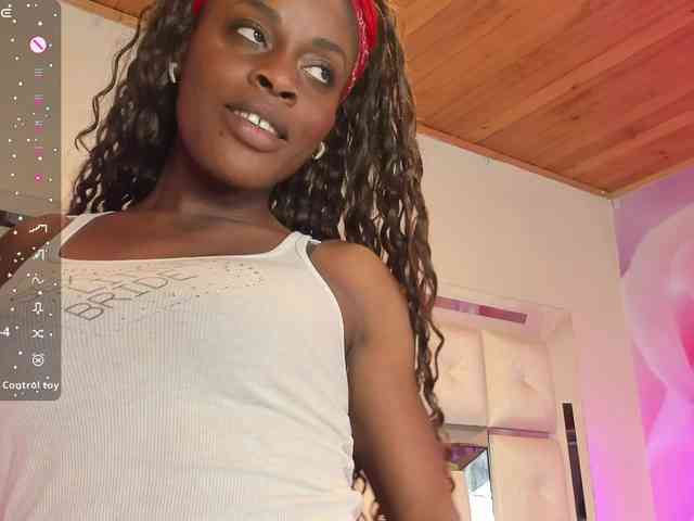 anisha-zambrano webcam