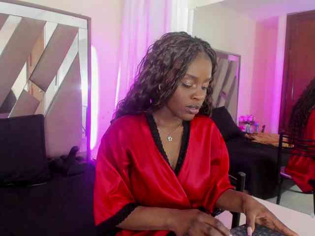 anisha-zambrano webcam