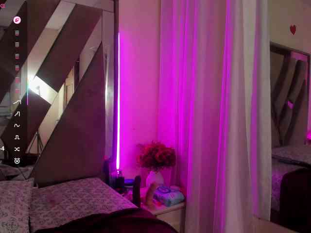 anisha-zambrano webcam