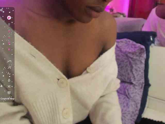 anisha-zambrano webcam
