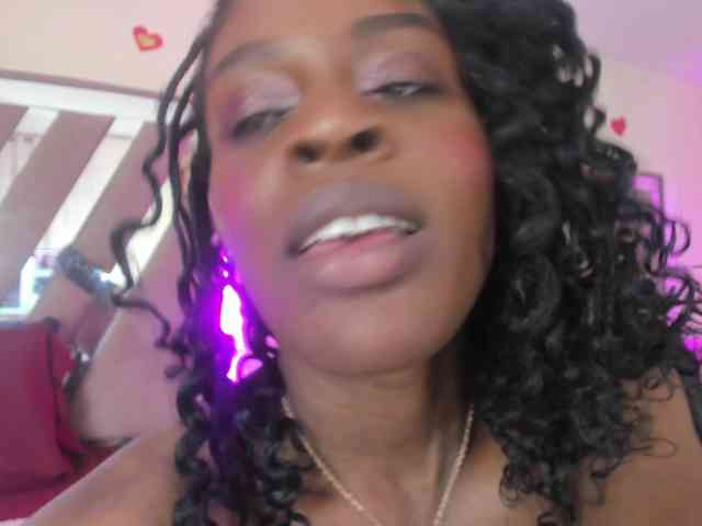 anisha-zambrano webcam