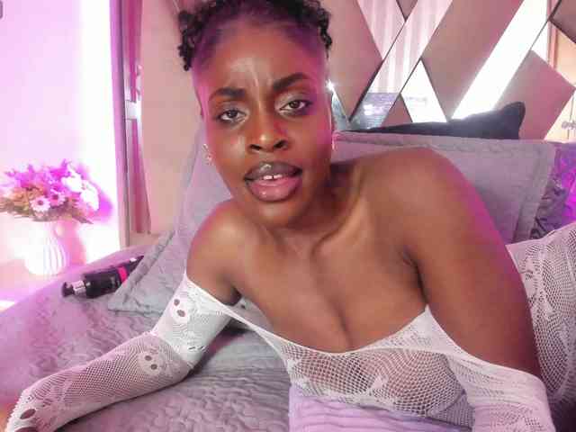 anisha-zambrano webcam