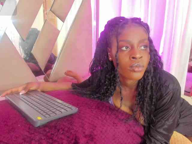 anisha-zambrano webcam