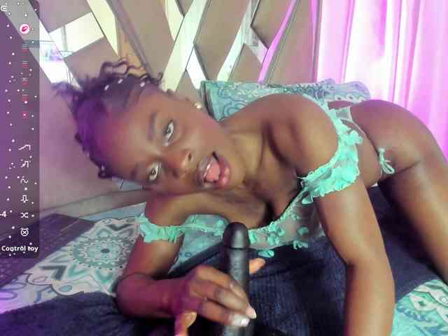 anisha-zambrano webcam
