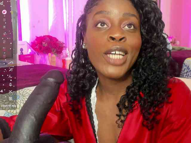 anisha-zambrano webcam